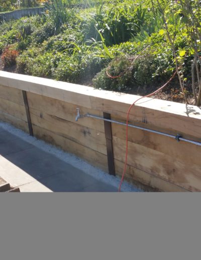 Pose mur de soutenement en chene 2