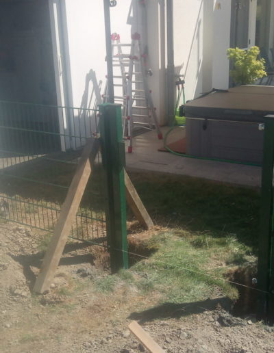 Pose portail et cloture rigide 1